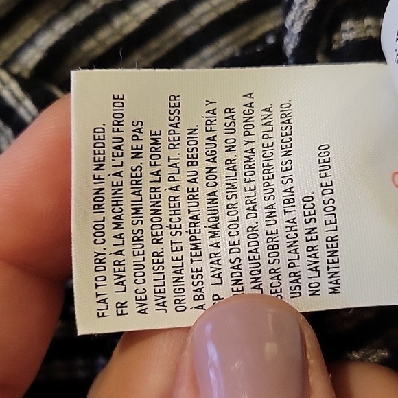 AMERICAN EAGLE OUTFITTERS small black & white striped peplum tank top - Picture 5 of 5